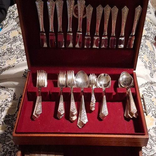 Newbridge silverplate piece - silverplate, 74-piece